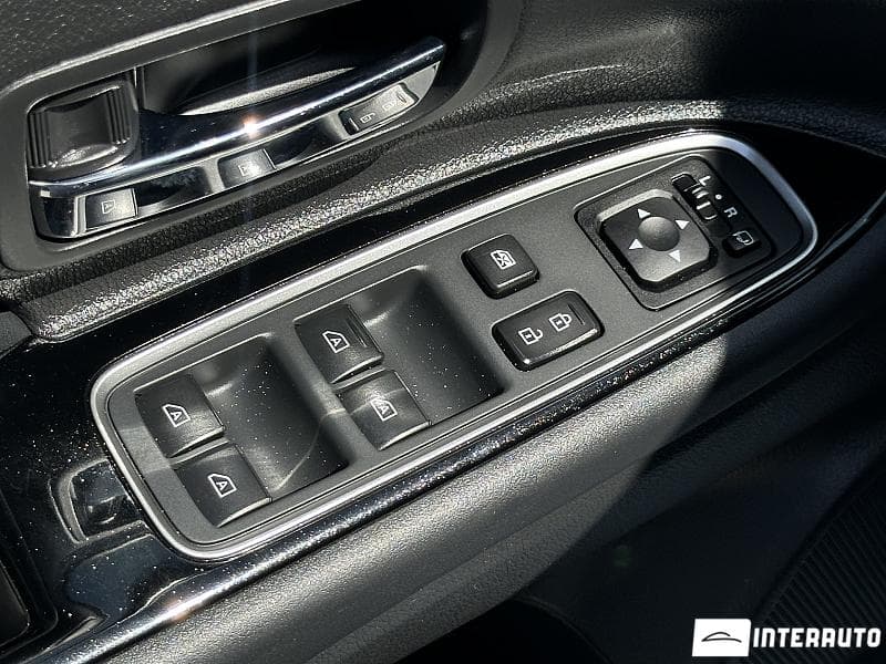 Mitsubishi Outlander 2019 — Миниатюра 14