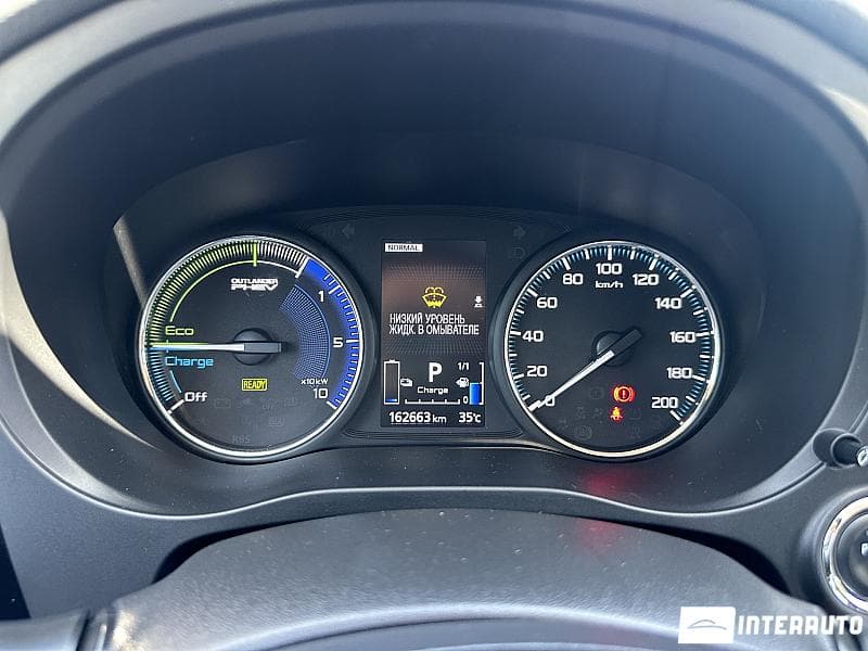 Mitsubishi Outlander 2019 — Миниатюра 8