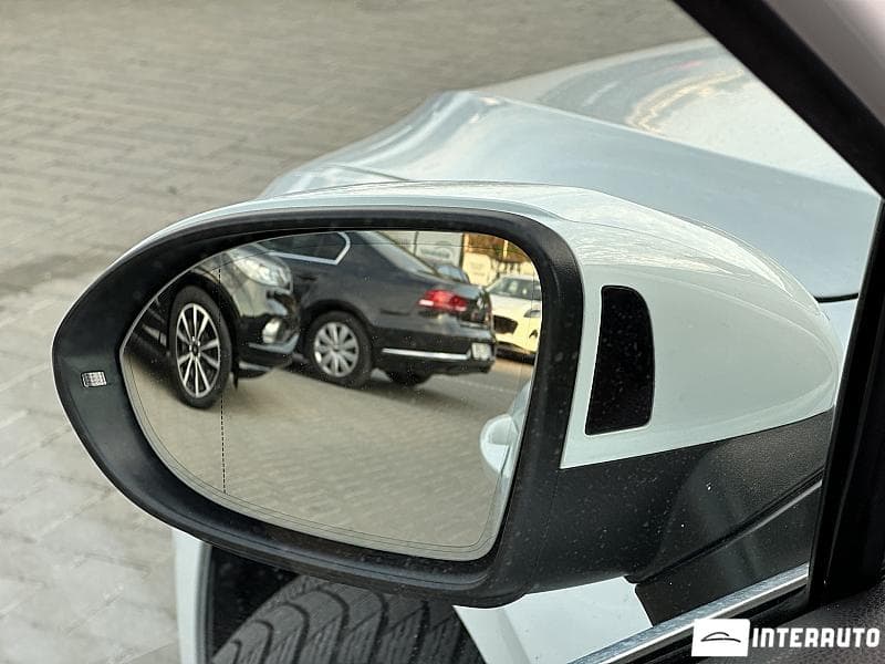 2016 Volkswagen Passat GTE — Miniatură 19