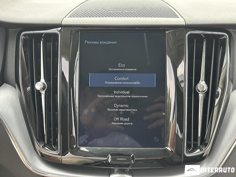 2020 Volvo XC 60 — Miniatură 11