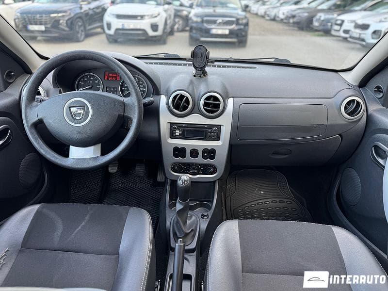 2012 Dacia Sandero — Miniatură 11