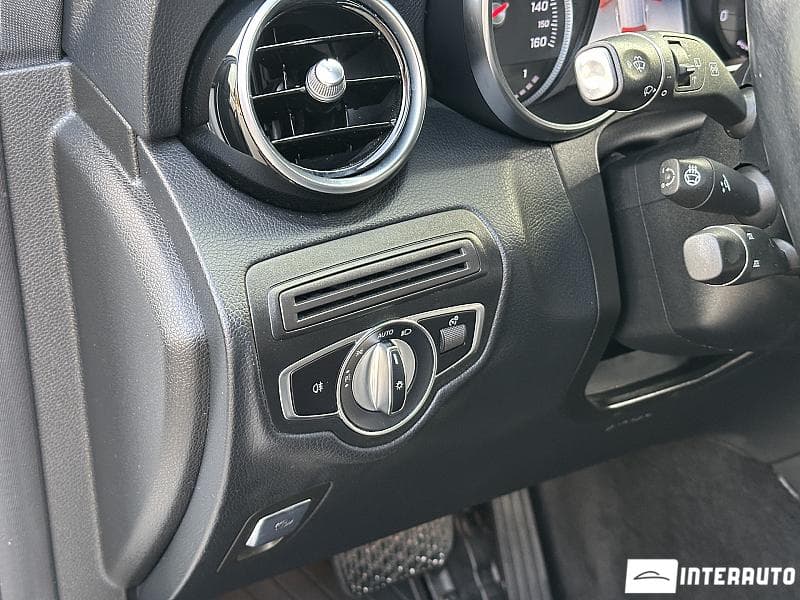 2019 Mercedes GLC 350e — Miniatură 18