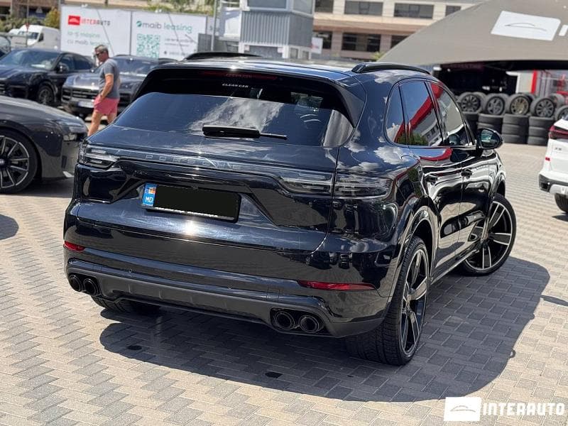 2023 Porsche Cayenne S Hybrid — Miniatură 4