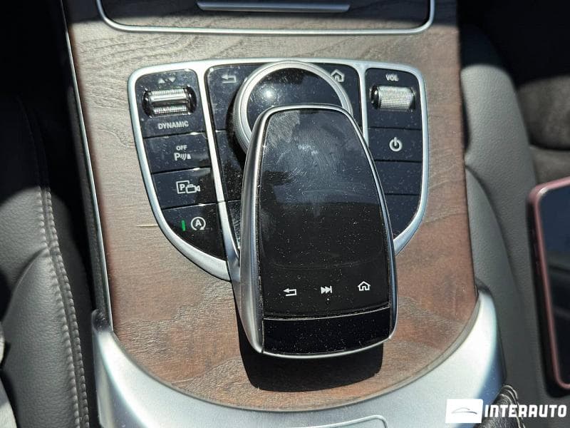 2019 Mercedes C 180 — Miniatură 12