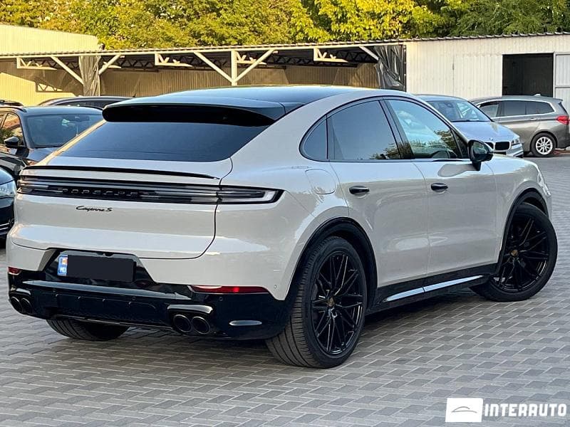2025 Porsche Cayenne S Coupe — Miniatură 4