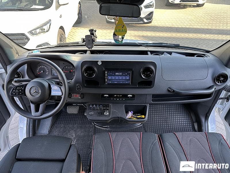 Mercedes Sprinter 2022 — Миниатюра 6