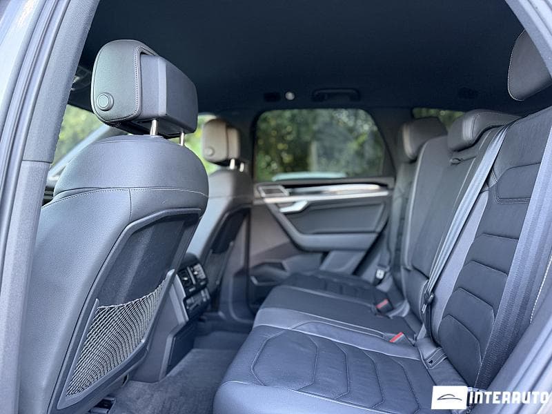 2019 Volkswagen Touareg — Miniatură 18