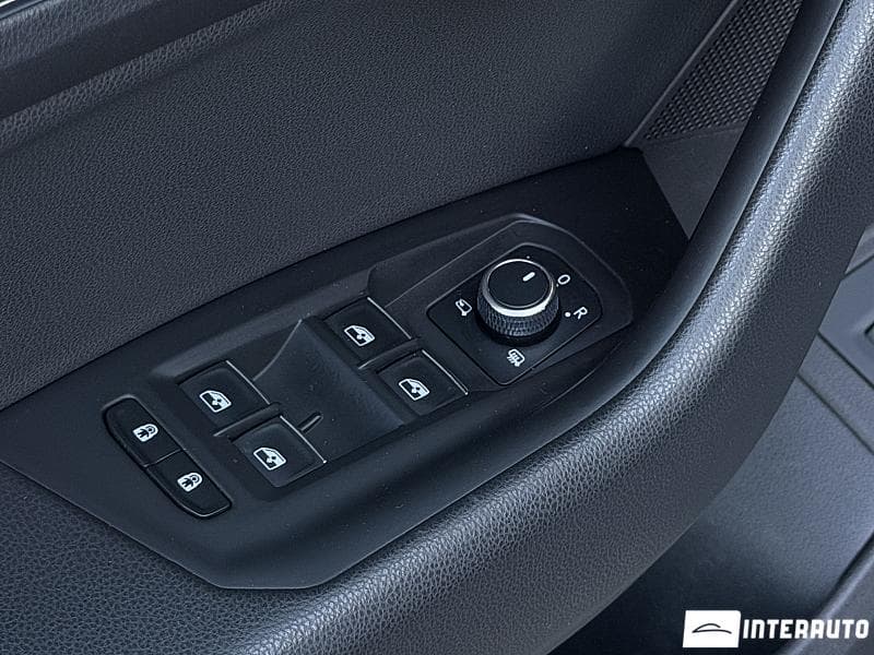 2019 Volkswagen Touareg — Miniatură 6