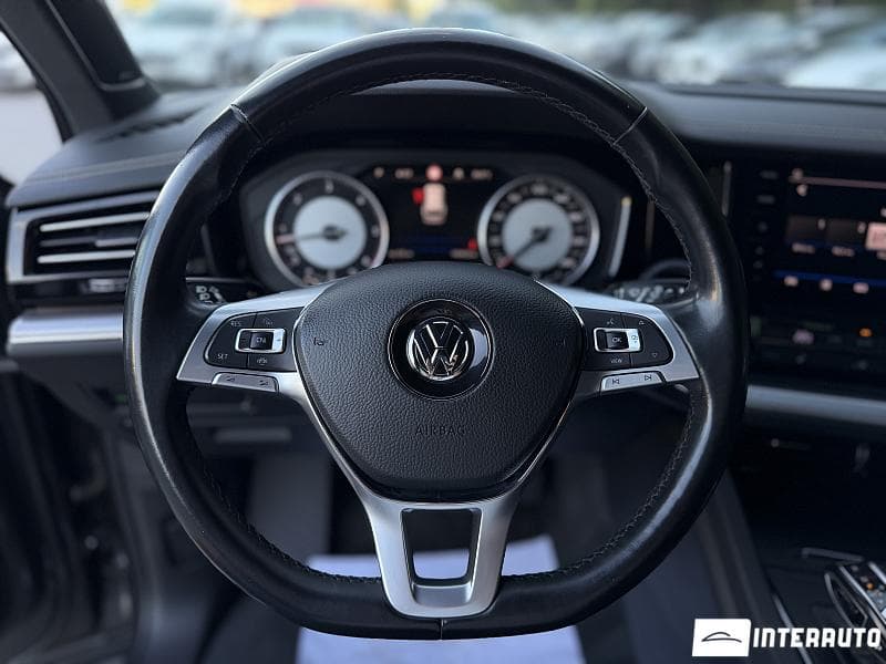 2019 Volkswagen Touareg — Miniatură 11