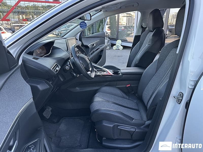 Peugeot 5008 2019 — Миниатюра 5