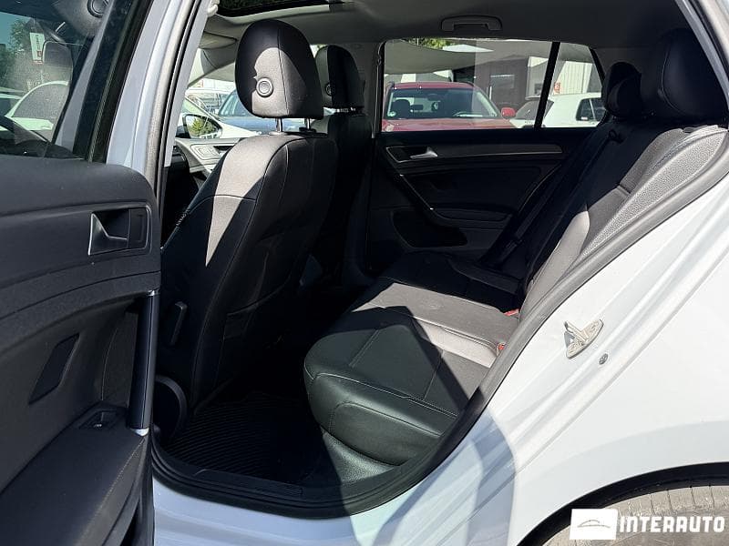2020 Volkswagen Golf — Miniatură 16