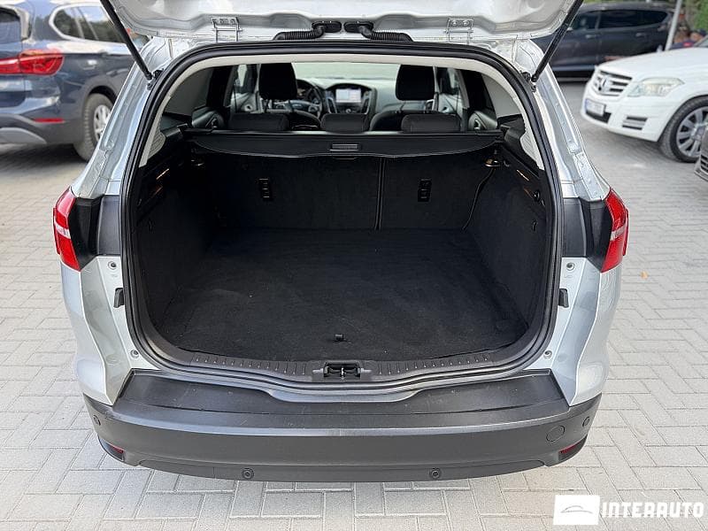 2017 Ford Focus — Miniatură 20