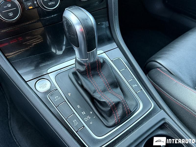 2015 Volkswagen Golf GTI — Miniatură 13