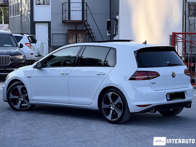 2015 Volkswagen Golf GTI — Miniatură 2