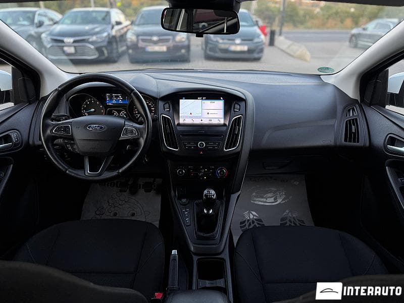 2017 Ford Focus — Miniatură 7