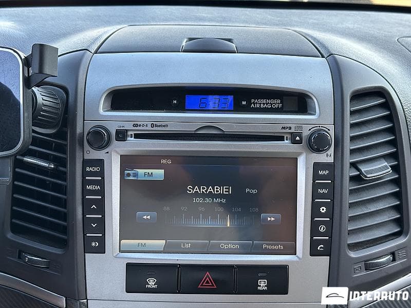 2010 Hyundai Santa Fe — Miniatură 9