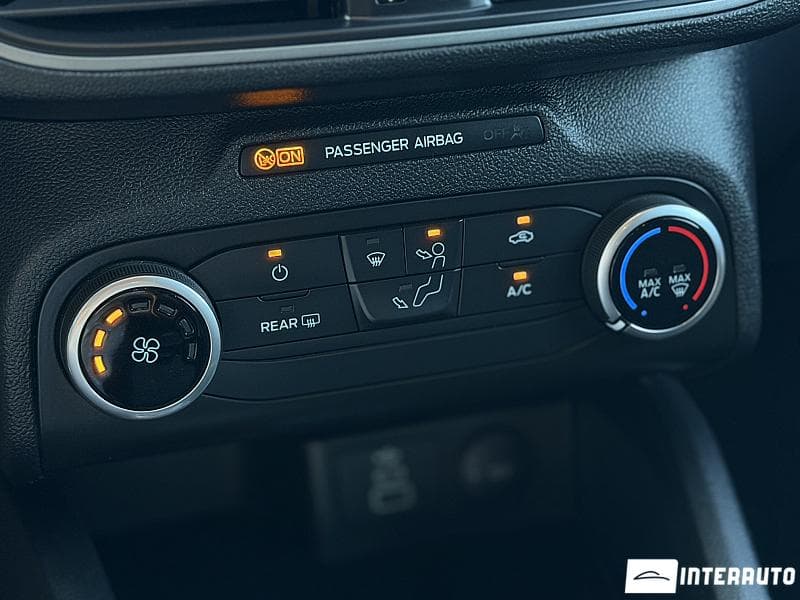 2022 Ford Focus — Miniatură 16