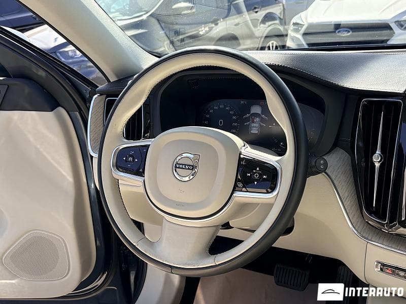 2020 Volvo XC 60 — Miniatură 7