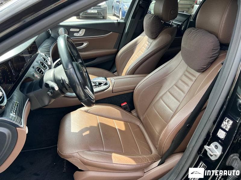 2019 Mercedes E 220 — Miniatură 7