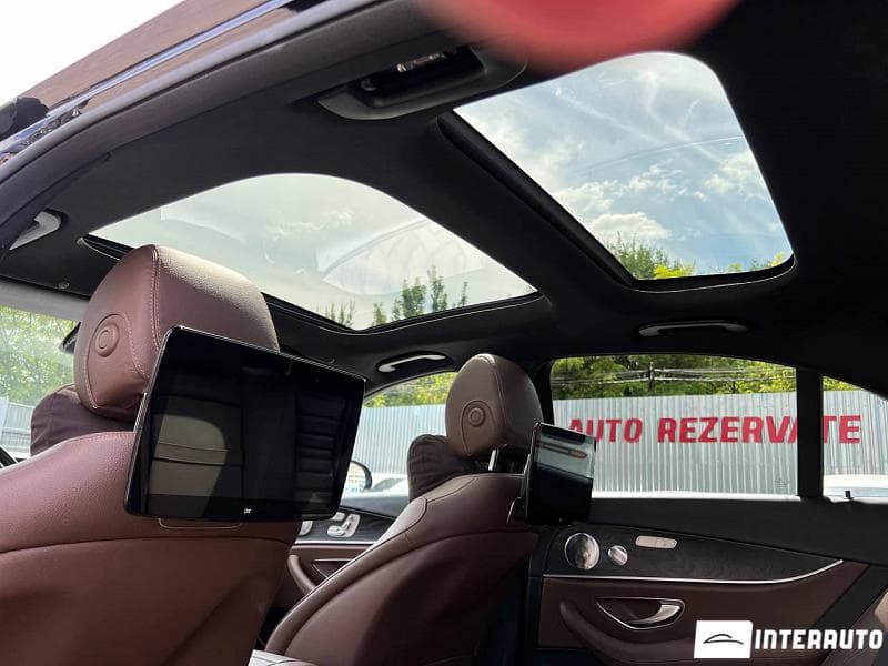 2019 Mercedes E 220 — Miniatură 23