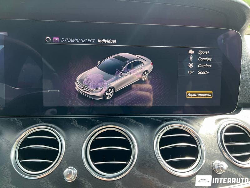 2019 Mercedes E 220 — Miniatură 13