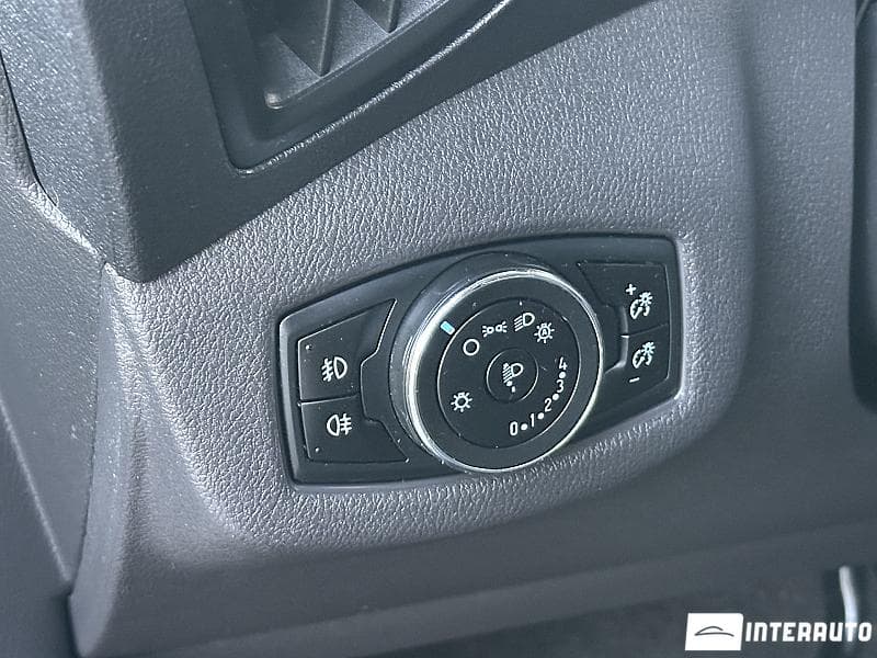 Ford Tourneo Connect 2017 — Миниатюра 19