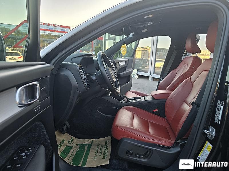Volvo XC 40 2019 — Миниатюра 5