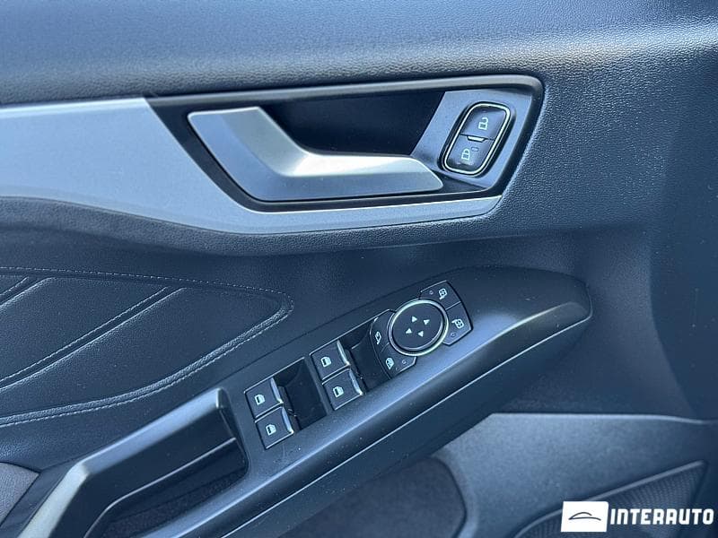 2018 Ford Focus — Miniatură 6