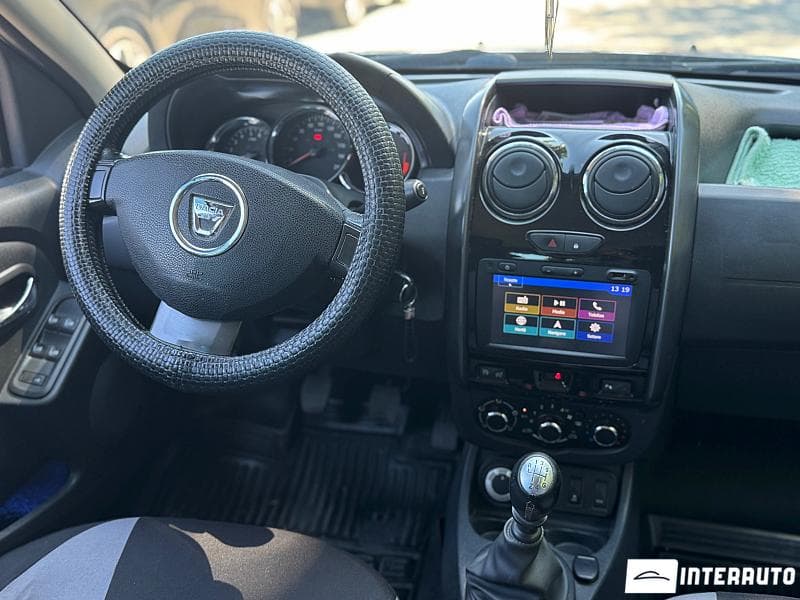 2016 Dacia Duster — Miniatură 10