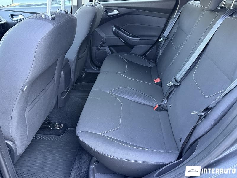2015 Ford Focus — Miniatură 15