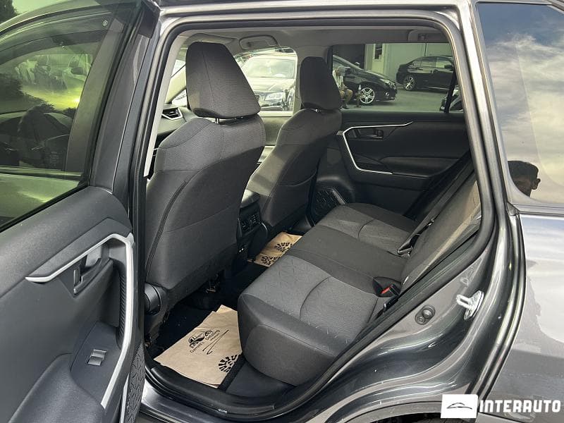 Toyota Rav-4 2021 — Миниатюра 8