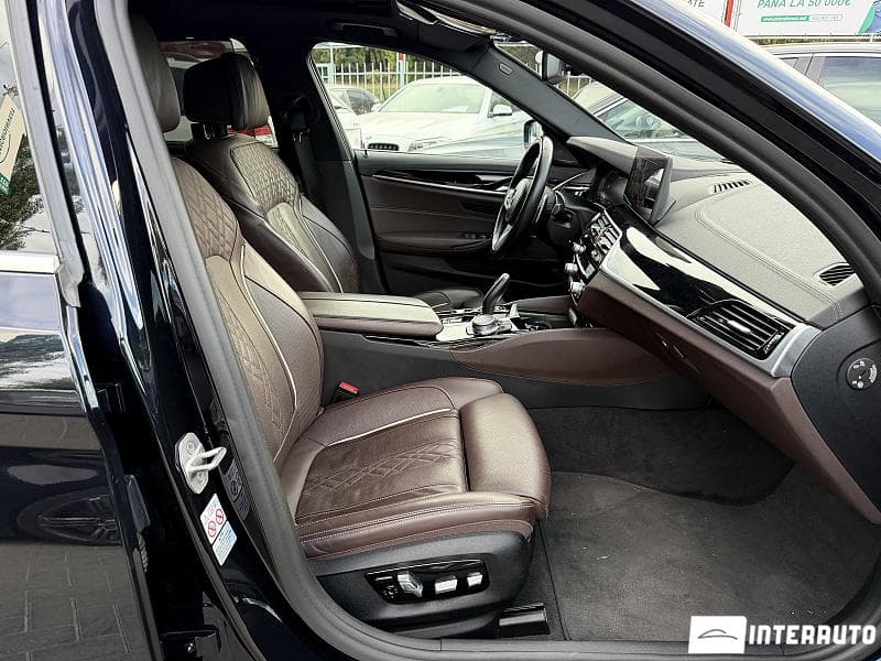 2022 BMW 530e — Miniatură 22