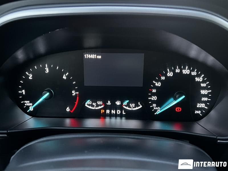 2021 Ford Focus — Miniatură 8