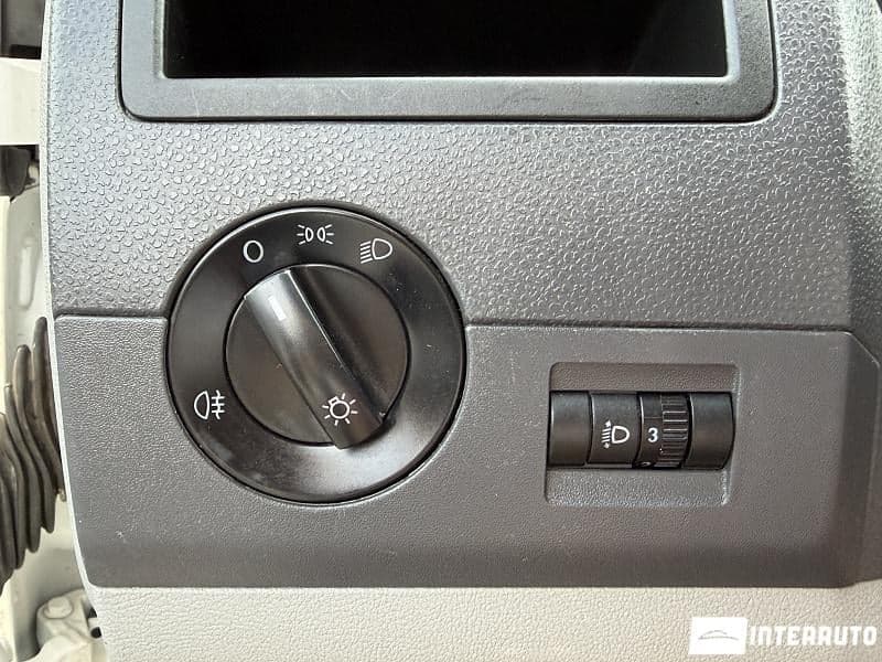 Volkswagen Transporter 2013 — Миниатюра 7