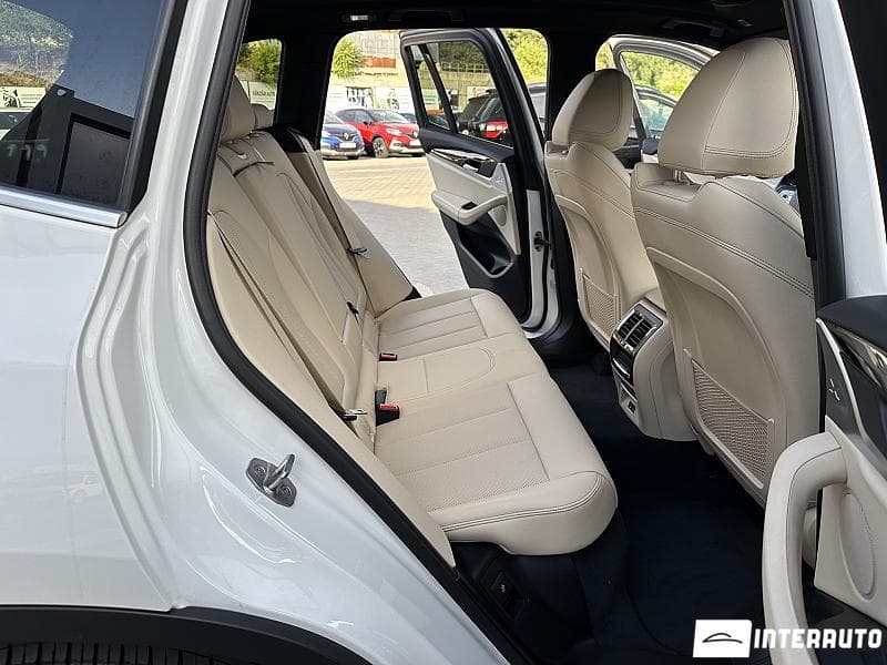 2022 BMW X3 3.0i — Miniatură 13