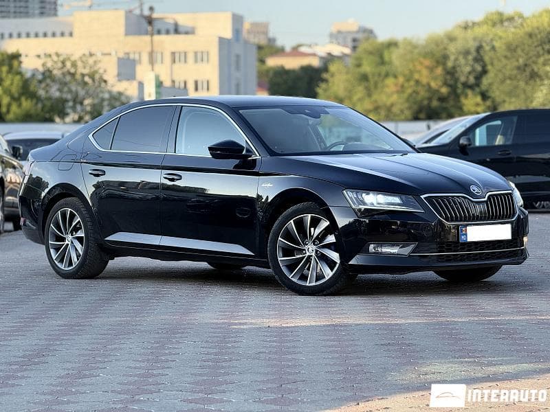 2016 Skoda Superb — Miniatură 4