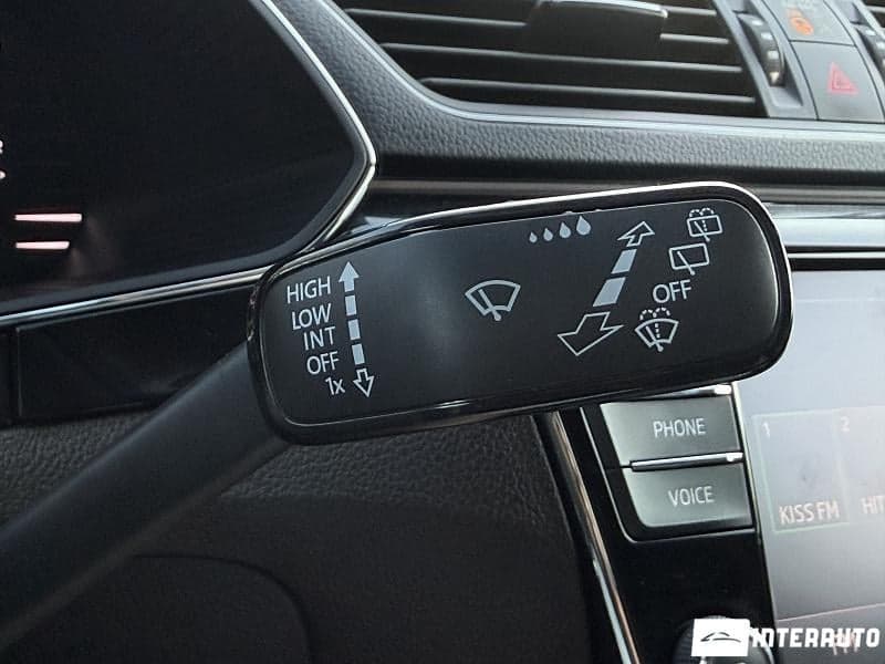 2016 Skoda Superb — Miniatură 13
