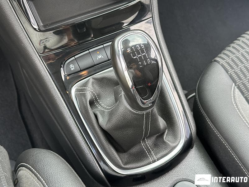 2021 Opel Astra — Miniatură 12
