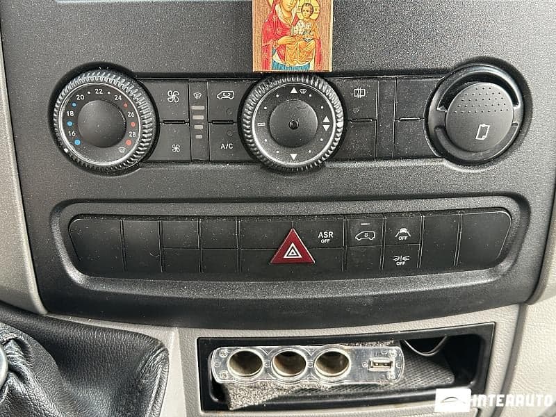 2018 Mercedes Sprinter — Miniatură 10