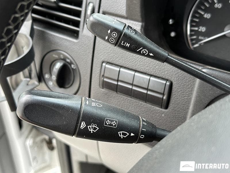 2018 Mercedes Sprinter — Miniatură 15