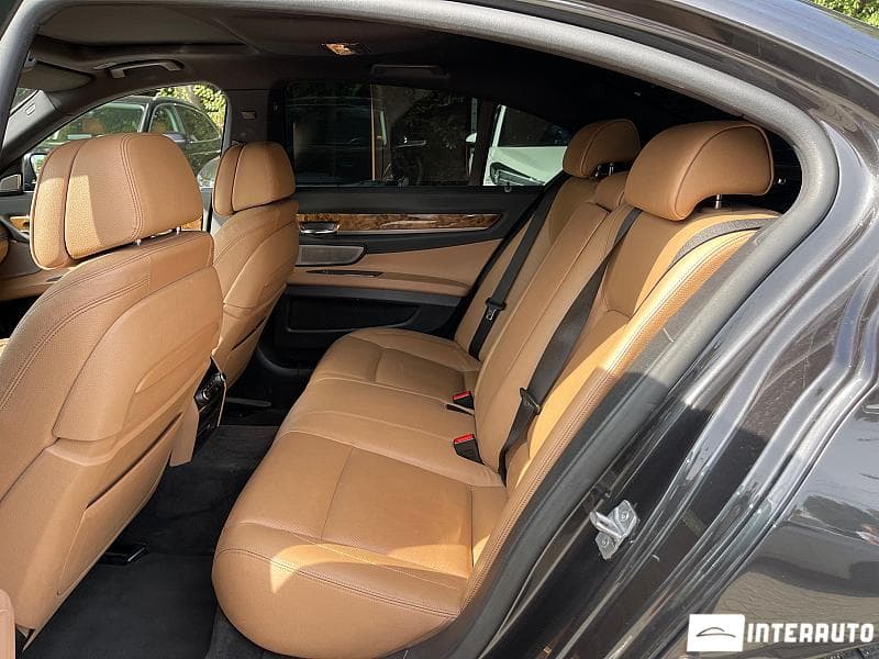 2013 BMW 750 — Miniatură 18