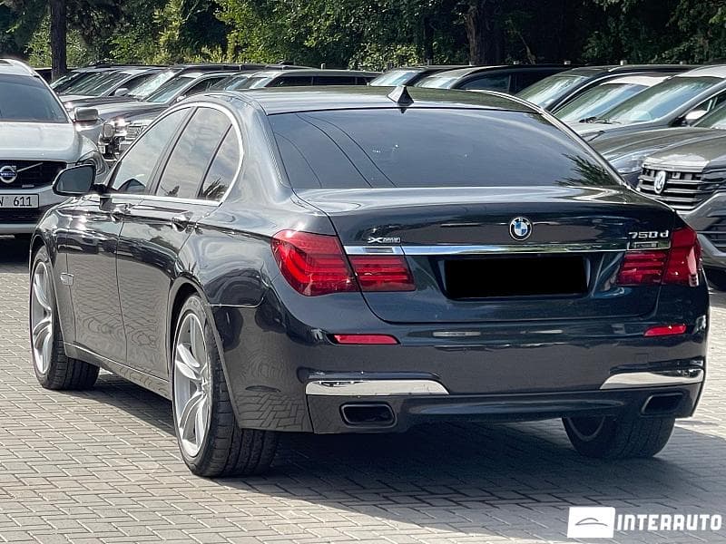 2013 BMW 750 — Miniatură 4