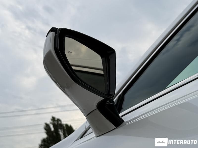 Lexus ES 300h 2022 — Миниатюра 5