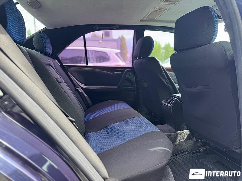 1997 Mercedes E 220 — Miniatură 12