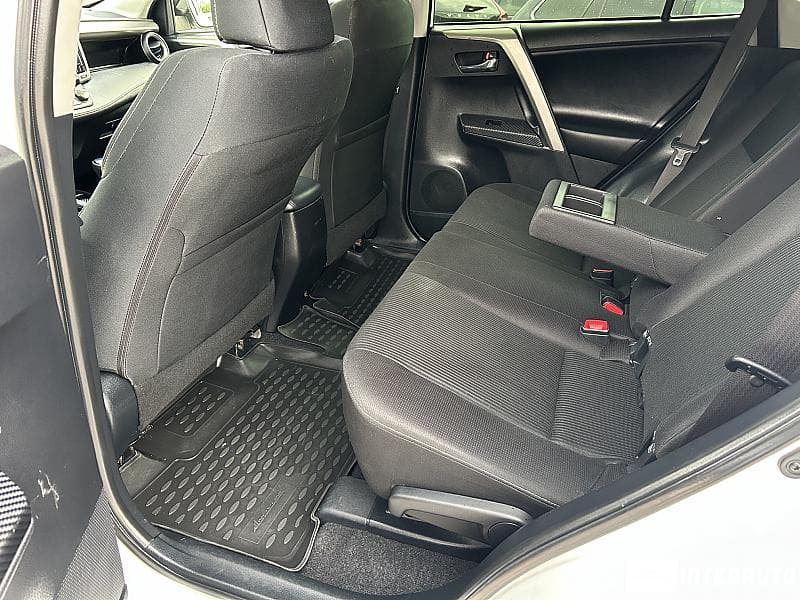 Toyota Rav-4 2015 — Миниатюра 16