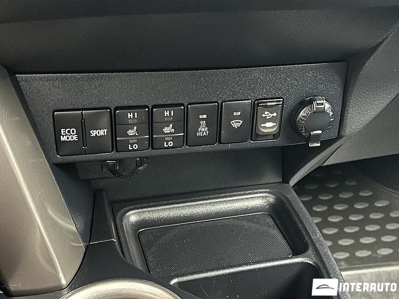 Toyota Rav-4 2015 — Миниатюра 14