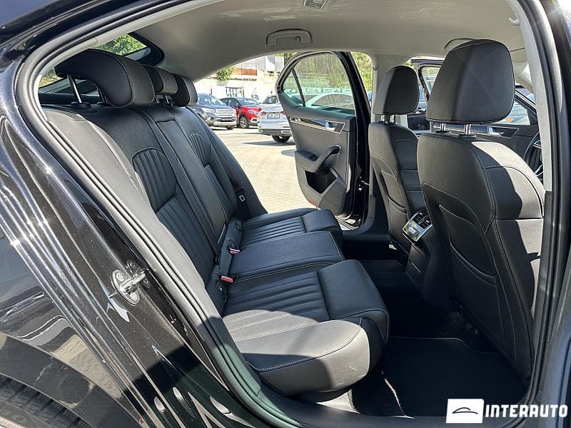 2020 Skoda Superb — Miniatură 14