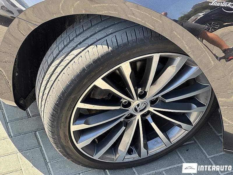 2020 Skoda Superb — Miniatură 21