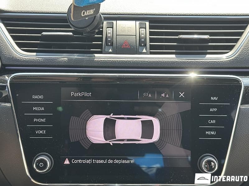 2020 Skoda Superb — Miniatură 9