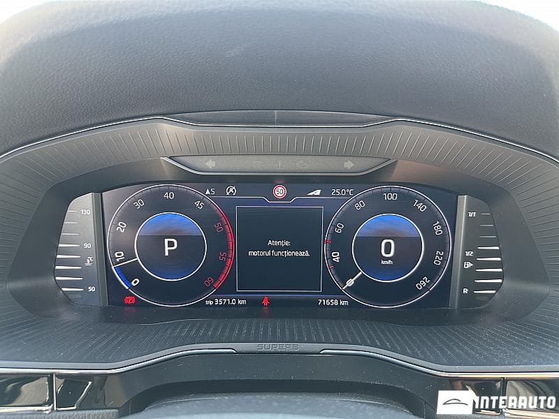 2020 Skoda Superb — Miniatură 8